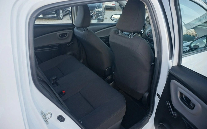 Toyota Yaris cena 45700 przebieg: 171574, rok produkcji 2018 z Grodków małe 562